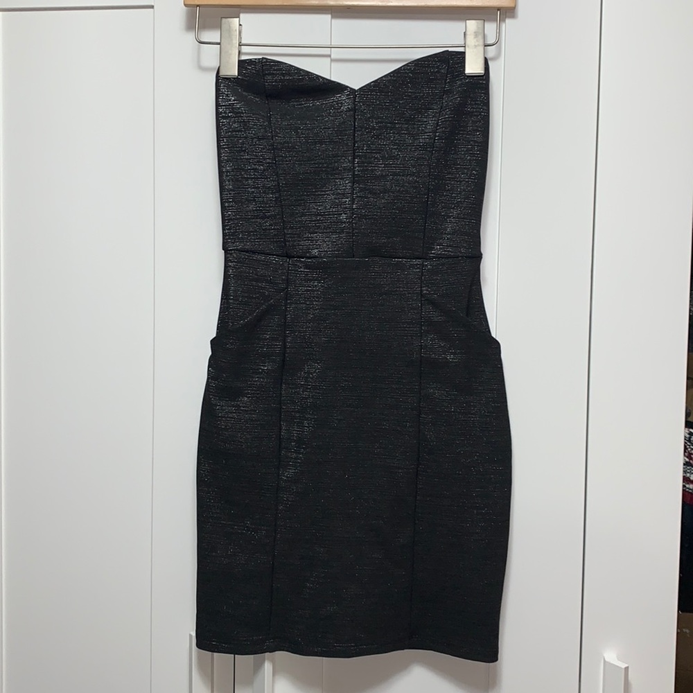 Strapless Dress w/pockets!
